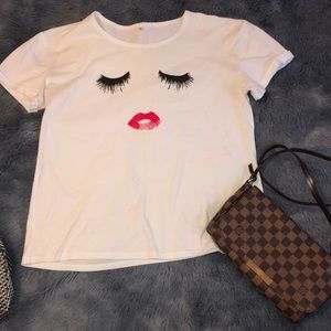 Cuffed sleeve eyelash lips tee